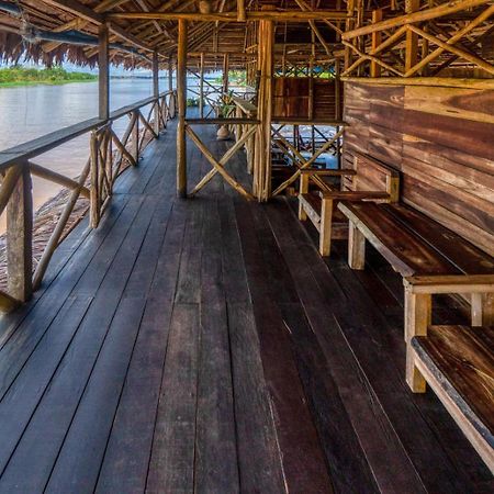 Cabana Flotante Kurupira Летисия Экстерьер фото