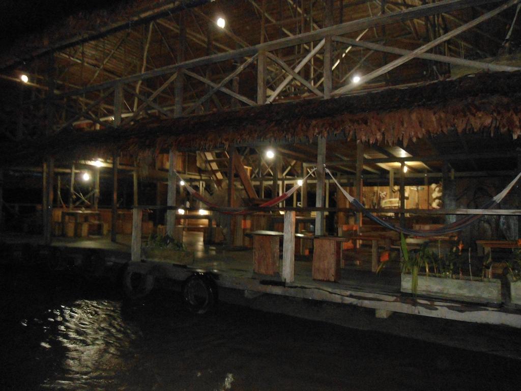 Cabana Flotante Kurupira Летисия Экстерьер фото